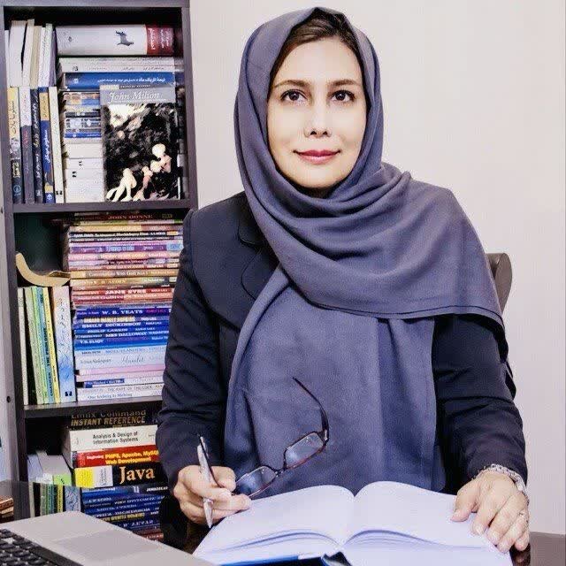 استاد دانشگاه ولایت:  کتاب نه فقط یک محصول علمی بلکه بستری برای گفت‌وگو با آینده است