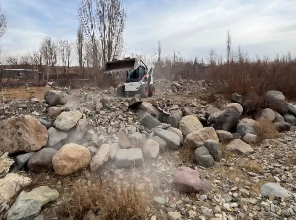 آزادسازی ۸۶۰۰ مترمربع از حریم رودخانه زیاران در قزوین