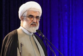 مقاومت ملت ایران دشمن را زیر فشارهای اجتماعی و اقتصادی له خواهد کرد