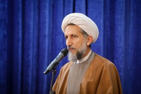 امام جمعه قزوین: اگر دشمن بدعهدی کند با تنگه، گلویش را فشار می‌دهیم