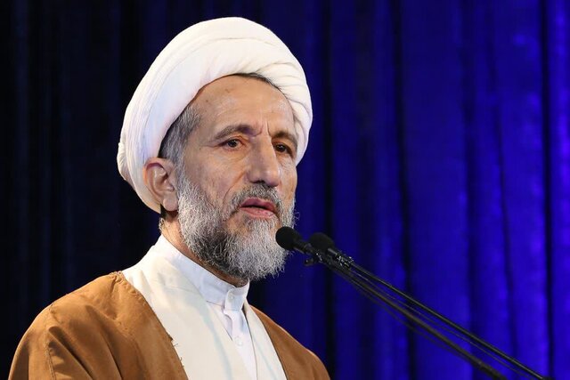 آیت‌الله حسین مظفری: اتحاد را در گفتار و رفتارمان نشان دهیم