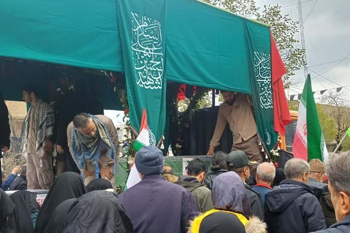 زنان و دختران ایرانزمین پای کار انقلاب و نظام هستند