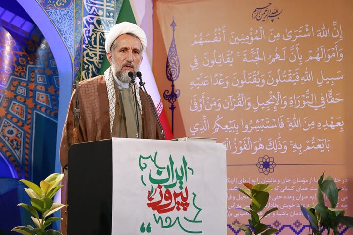 امام جمعه قزوین: تشکیل قرارگاه اقتصادی جنگ ضروری است
