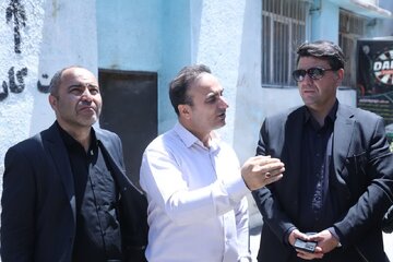 بازدید معاون استاندار قزوین از بناهای واقع در محدوده توسعه دولتخانه صفوی