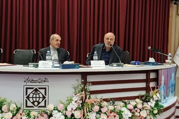 لزوم توجه به سلامت روان و نشاط دانشجویان