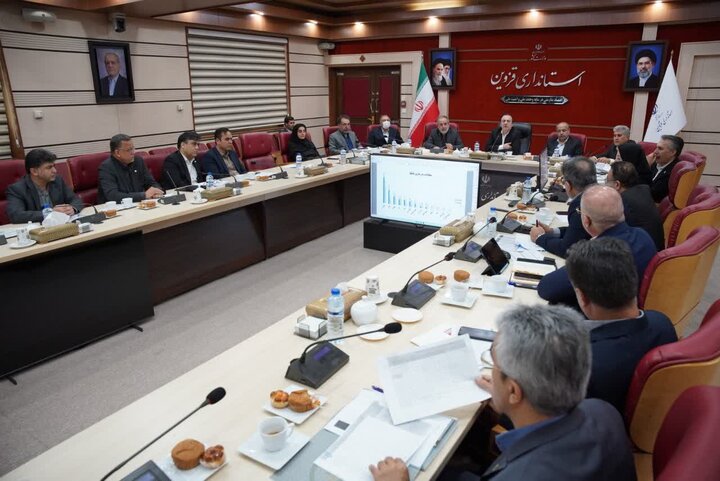 استاندار قزوین: بانک‌ها نسبت به پرداخت تسهیلات ازدواج و فرزندآوری بیشتر توجه کنند