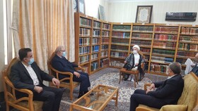 وزیر بهداشت با آیت الله العظمی مکارم شیرازی دیدار کرد