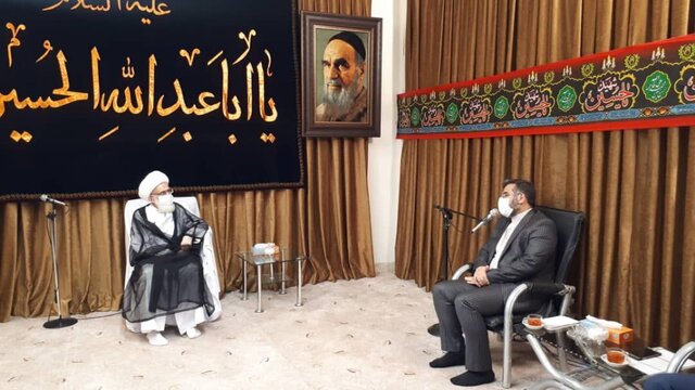 وزیر فرهنگ و ارشاد اسلامی با آیت الله نوری همدانی دیدار کرد