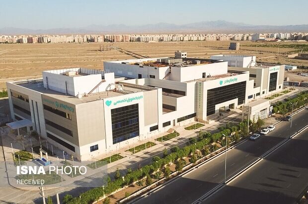 نقش مهم استاندار قم در گره گشایی تاسیس بیمارستان مادر