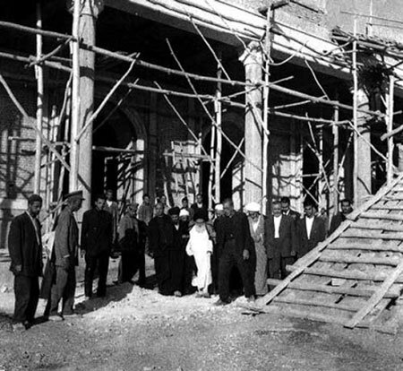 آغاز جرقههای انقلاب تا پیروزی در مسجد اعظم قم آغاز جرقههای انقلاب تا پیروزی در مسجد اعظم قم