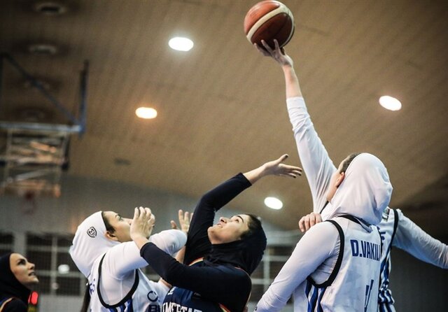 شروع طوفانی شیمیدر قم در بازی اول نیمه نهایی شروع طوفانی شیمیدر قم در بازی اول نیمه نهایی