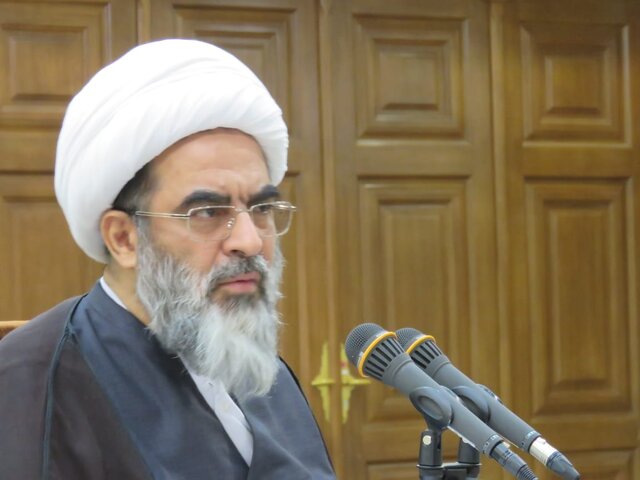 آتش زدن المان میدان مرجعیت در قم کار مردم نیست