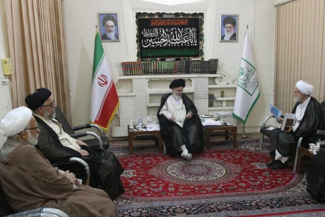 رفع معضلات بانکداری از مهم‌ترین دغدغه‌های انقلاب و خواسته‌ مراجع عظام تقلید است