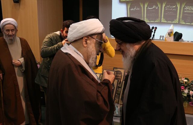 آیین رونمایی از سلسله احیاء آثار علماء لکهنو برگزار شد +تصاویر