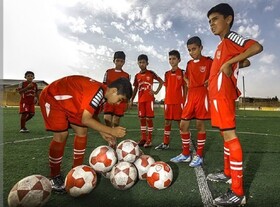 بازرسی از مدارس فوتبال ادامه دارد/ مدارس استقلال و پرسپولیس در قم مجوز ندارد