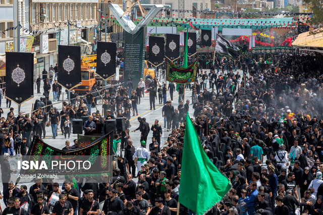 قم در روز عاشورا سراسر اشک و ماتم شد