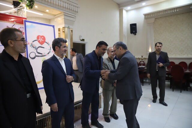 پزشکان قم تجلیل شدند