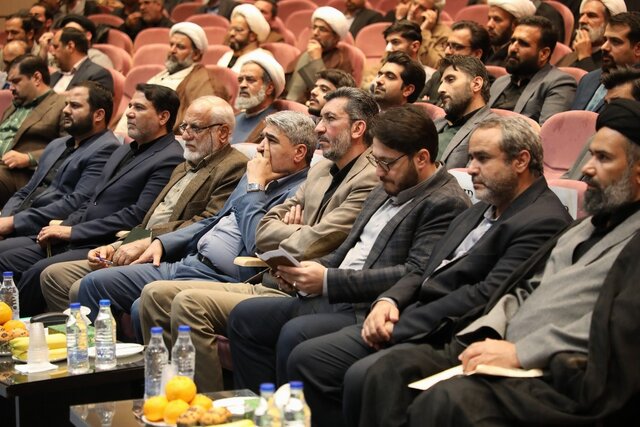 سومین نشست مسئله محور اساتید دانشگاههای استان قم برگزار شد