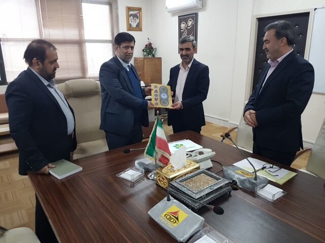 بازدید استاندار قم از سازمان مدیریت و برنامهریزی و ادارهکل امور اقتصادی و دارایی استان بازدید استاندار قم از سازمان مدیریت و برنامهریزی و ادارهکل امور اقتصادی و دارایی استان