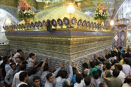 حرم حضرت معصومه(س) چلچراغ گردشگری در دل کویر + فیلم