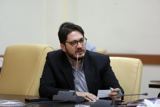 تجلیل از ۷۰۰ بانوی قهرمان قمی در دهه کرامت/ رویکرد شعار دهه کرامت با محوریت دختران غزه باشد