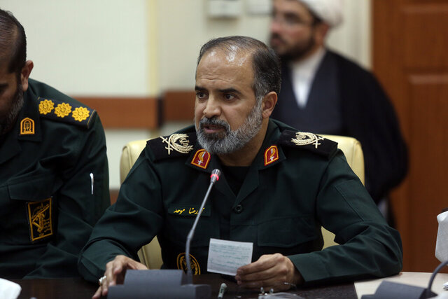 تجلیل از ۷۰۰ بانوی قهرمان قمی در دهه کرامت/ رویکرد شعار دهه کرامت با محوریت دختران غزه باشد