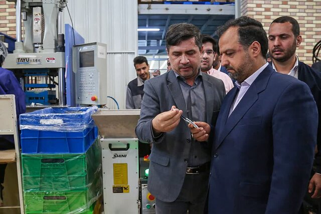 افتتاح ۳ مجتمع تولیدی در منطقه ویژه اقتصادی سلفچگان افتتاح ۳ مجتمع تولیدی در منطقه ویژه اقتصادی سلفچگان