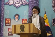 امام جمعه قم: جامعه امروز ما بیش از هر زمان نیازمند ایثار است