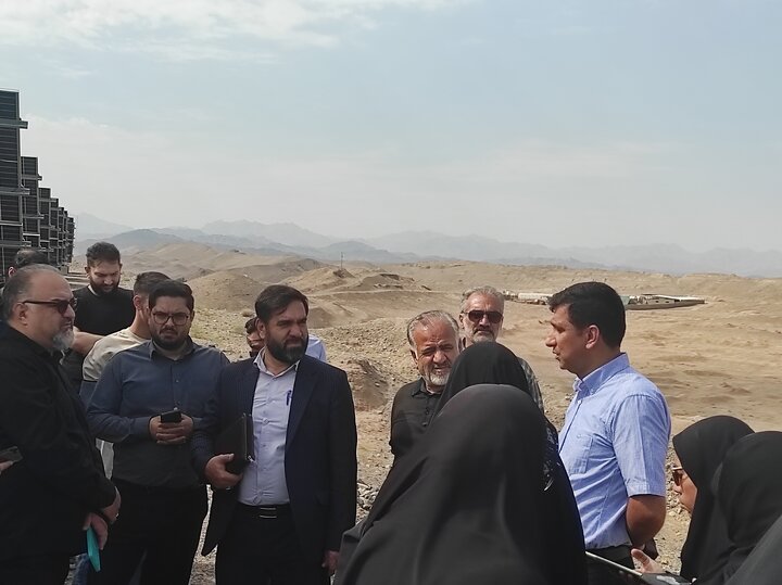 یکسوم اراضی تخصیصی مزارع خورشیدی قم وارد مدار تولید شد