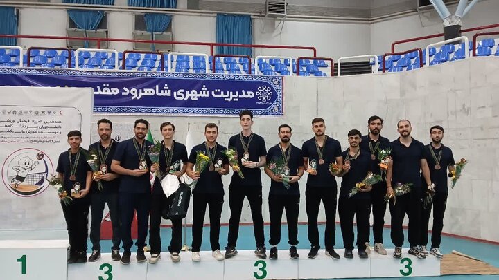کسب عنوان سوم کشور توسط تیم والیبال دانشگاه طلوع مهر قم