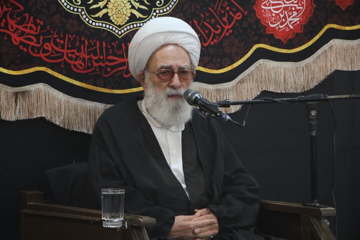 استاد حوزه علمیه: دنیاطلبی اصلی ترین دلیل انحراف خواص است