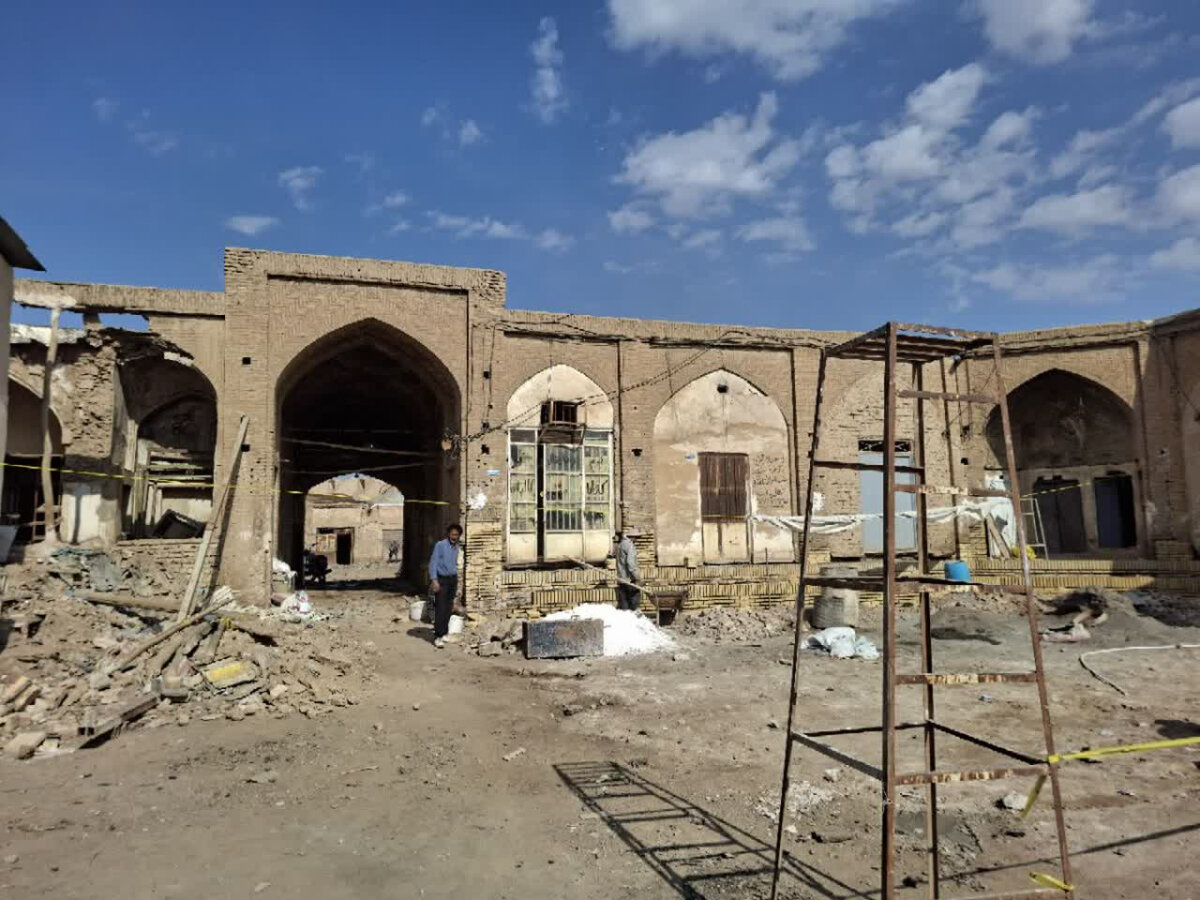 احیای کاروانسراهای تاریخی قم در دستور بررسی سازمان بهسازی قرار گرفت