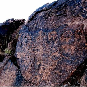 کشف سنگ نگاره های تاریخی در تفتان سیستان وبلوچستان