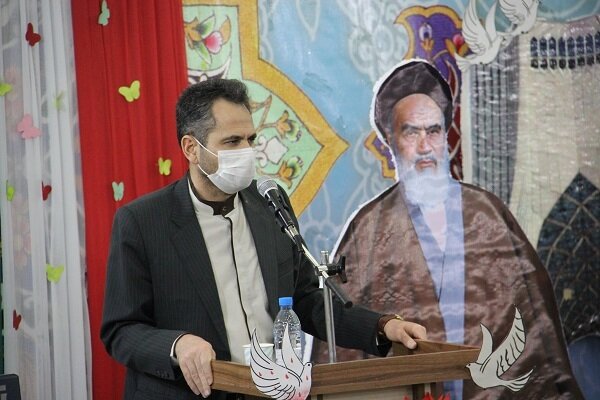 بازگشت عزت و اعتماد ملی از مهمترین دستاوردهای انقلاب اسلامی برای ملت ایران بود