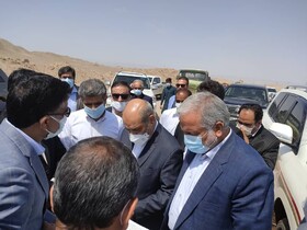 بازدید دبیر شورای عالی مناطق آزاد از بزرگراه زاهدان - زابل