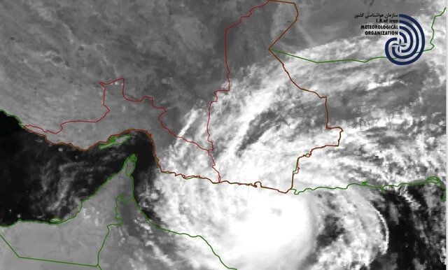 طوفان شاهین همچنان در دریای عمان فعال است