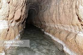 آبیاری ۱۰۰ هکتار از باغات و مزارع روستاهای منطقه دلگان توسط قنات