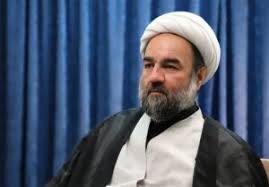 باید حواسمان به نقشه‌های دشمن و توطئه‌های که دارند جمع باشد