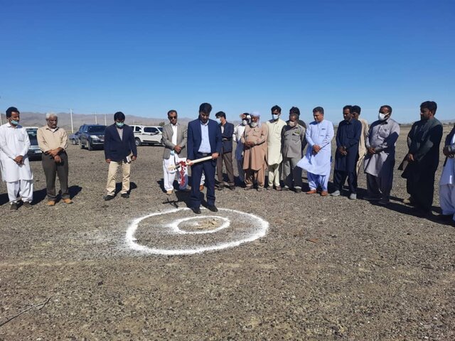 کلنگ ۱۳ واحد تولیدی پرورش مرغ زنده در چابهار به زمین زده شد