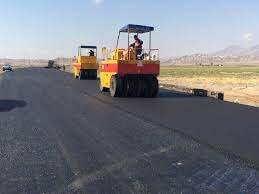 آغاز عملیات آسفالت ۱۰ کیلومتر از بزرگراه زاهدان- بم