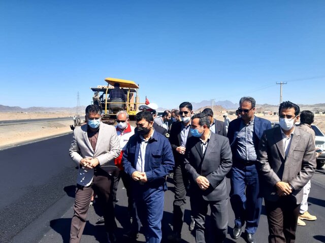 بازدید استاندار و مدیر کل راه و شهرسازی استان از روند احداث کمربندی غربی شهر زاهدان