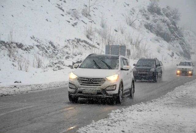 برف و باران در 5 محور اصلی سمنان/ مسدود بودن 2 محور استان 