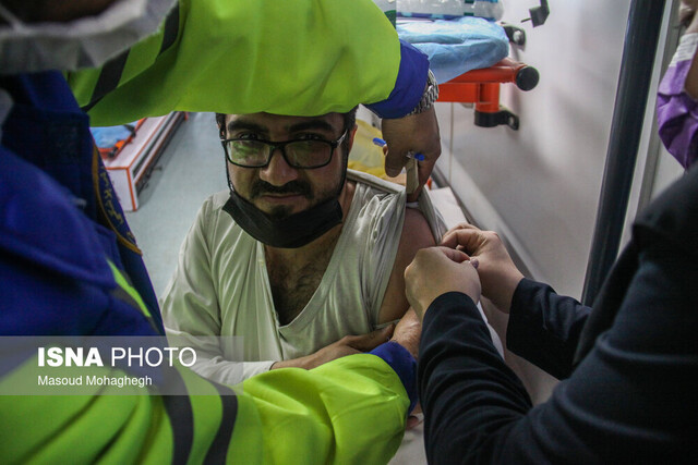 پایگاه سیار واکسیناسیون کرونا - سمنان