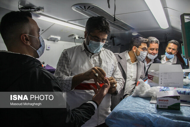 پایگاه سیار واکسیناسیون کرونا - سمنان