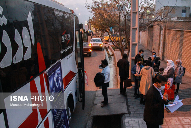 پایگاه سیار واکسیناسیون کرونا - سمنان