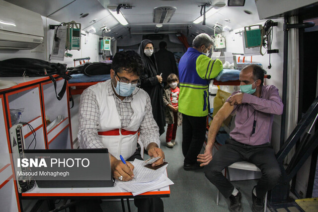 پایگاه سیار واکسیناسیون کرونا - سمنان