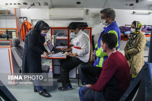 پایگاه سیار واکسیناسیون کرونا - سمنان