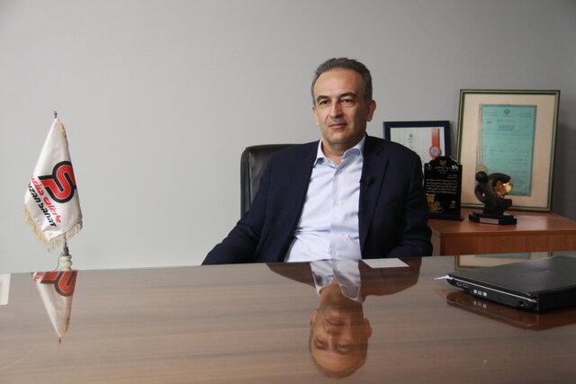 صعود از نردبان رشد از واحدی در یک زیرزمین تا ارتقا به واحد نمونه کشوری