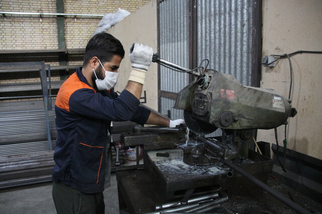 گام به گام با یک کارآفرین از زیرزمین 60متری تا کارخانه 6000متری