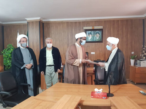 رابط دفتر نهاد نمایندگی مقام معظم رهبری در دانشگاه علمی کاربردی استان سمنان معرفی شد